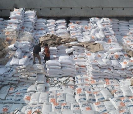 Jelang Nataru Harga Beras Mahal, Stoknya Bagaimana?